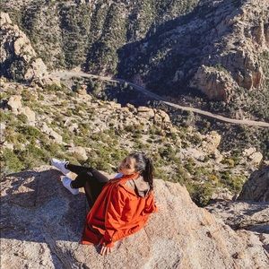 Meet your Posher, Yessenia daly